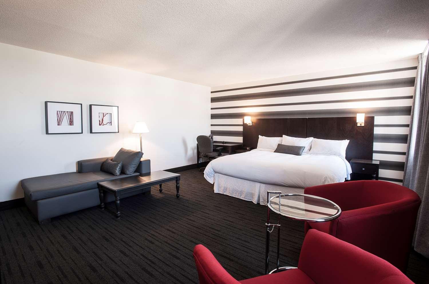 Hotel Albert Par G5 Rouyn Bagian luar foto